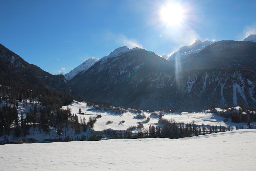 Tgesa Ferrera Villa Schmitten  Стая снимка